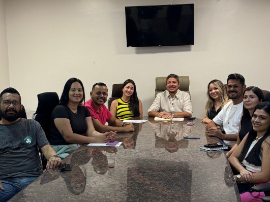 ZÉ PAROCA: Vereador conduz reunião para alinhamento do novo código de obras e edificação