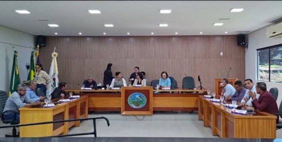 LEIA DECISÃO: Vereadores reprovam contas e tornam prefeito de Colorado do Oeste inelegível