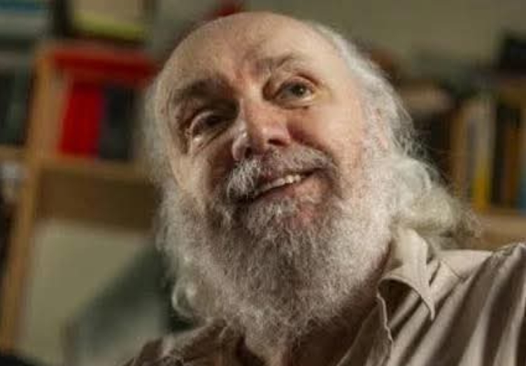 Seis anos sem a palavra mais afiada da música brasileira - por Humberto Oliveira