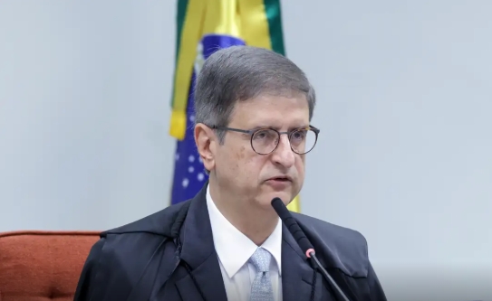 LIMITES DE COMPETÊNCIA: PGR pede anulação de investigação sobre conversas de Moraes e Vorcaro