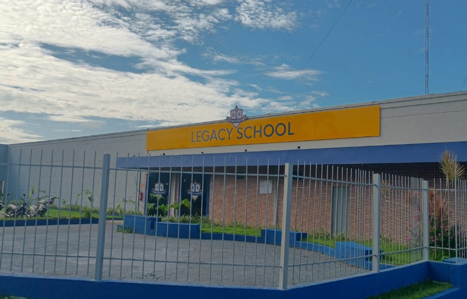 RESPONSABILIDADE: Escola particular atua ilegalmente e alunos podem ter prejuízos educacionais