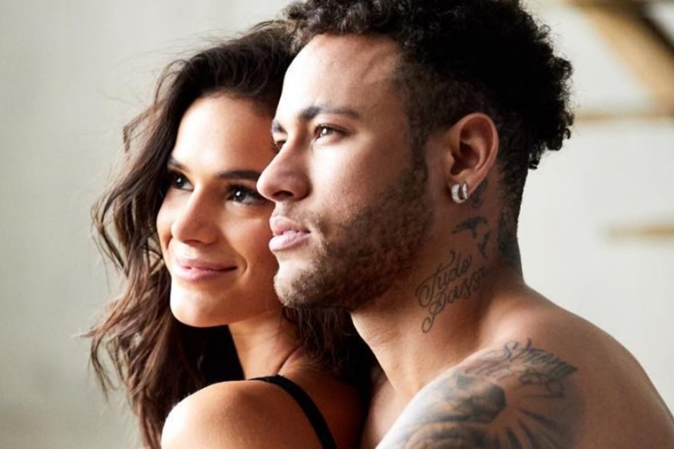 LUZ DO JOGADOR: Bruna Marquezine “salvará” Neymar e se casará com ele, diz vidente