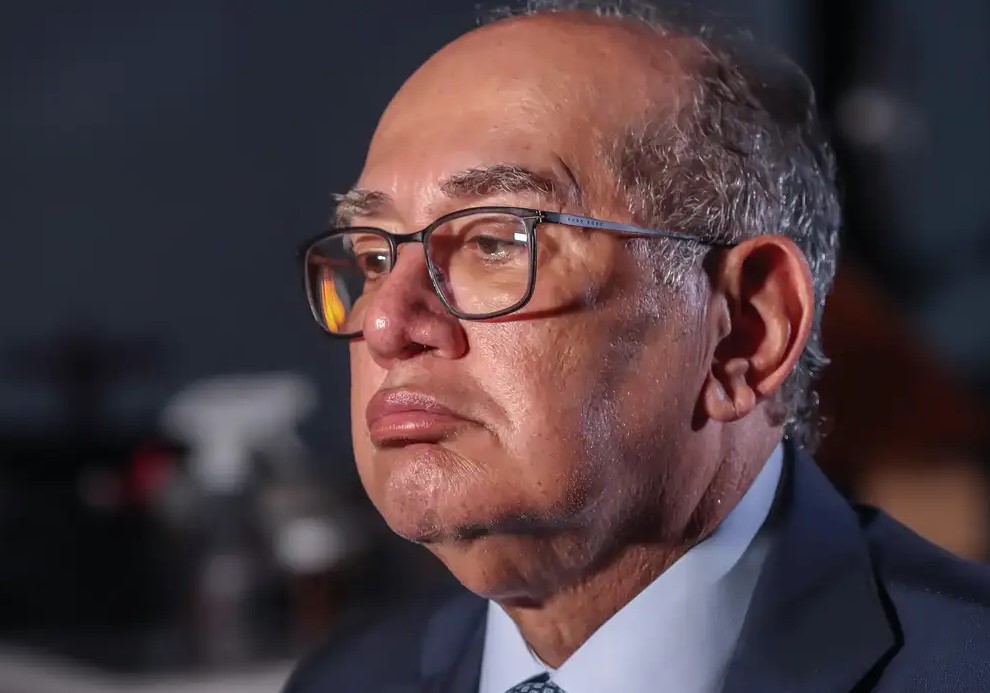 JUSTIÇA: Gilmar decide que só PGR pode pedir impeachment de ministro do STF