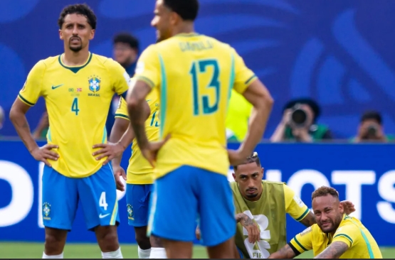 APÓS QUEDA NA COPA: Só um jogador retorna ao Brasil em voo fretado da CBF