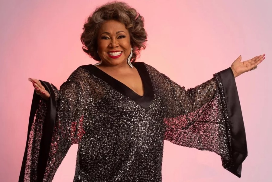 HOMENAGEM: Alcione será enredo da Mangueira no Carnaval de 2024