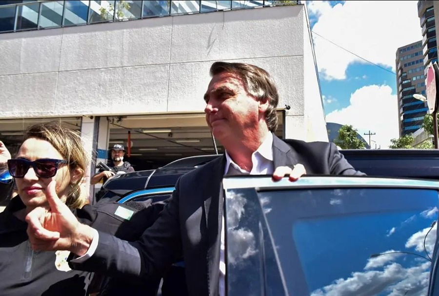 BOLSONARO: PF faz buscas e apreensão na casa para investigar associação criminosa