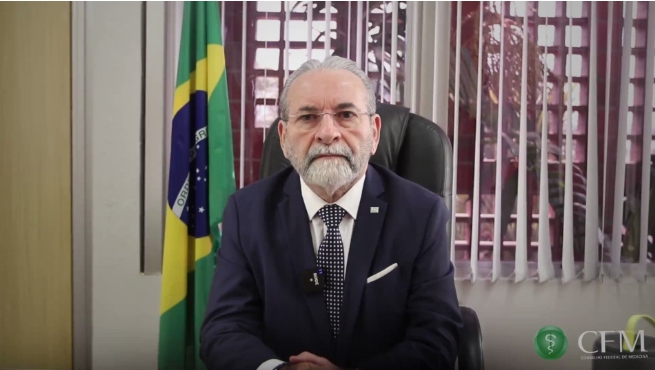 MAIS DE R$ 45 MIL: Metrópoles expõe ganhos do presidente do CFM ligado a Bolsonaro