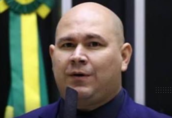 SUPERSALÁRIO: Prefeito de Cuiabá ganha mais que o presidente Lula