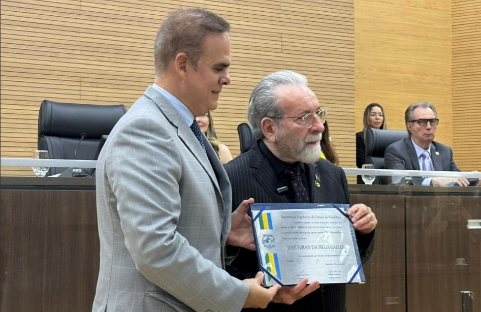 ALAN QUEIROZ: Deputado realiza Sessão Solene e homenageia Dr. José Hiran Gallo