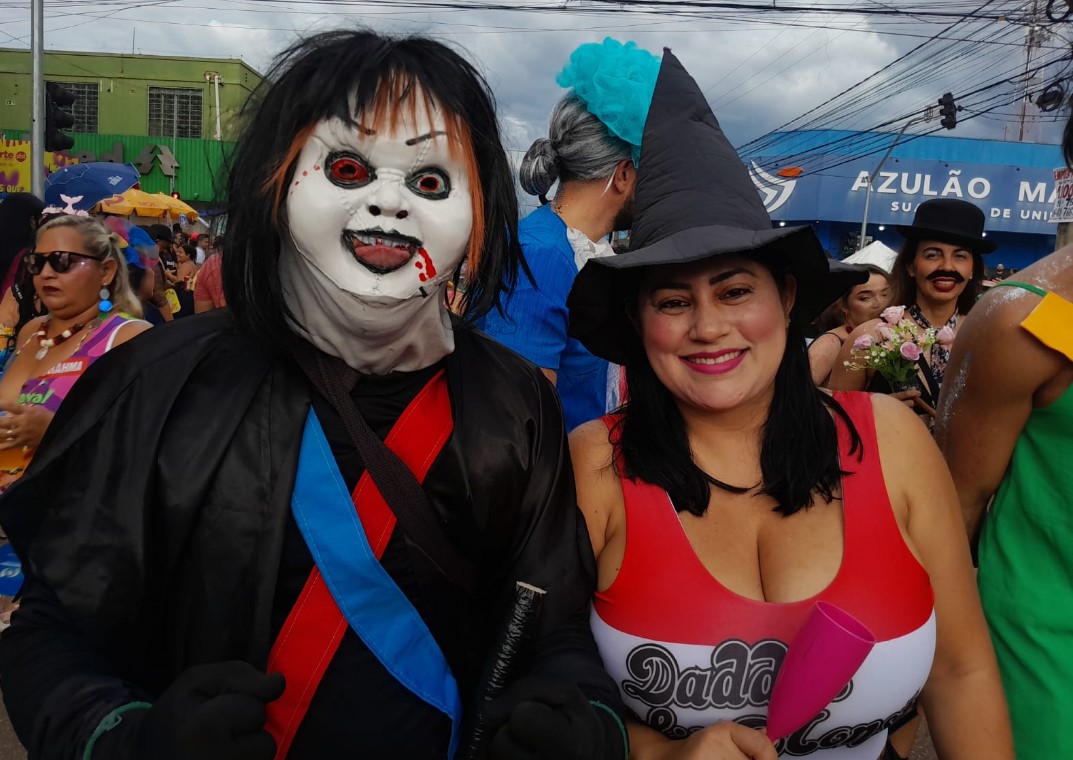 VEJA AS FOTOS: Sob chuva, Banda do Vai Quem Quer reúne 200 mil em Porto Velho