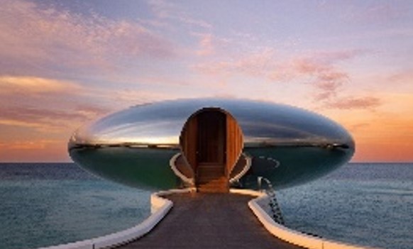 NO MAR VERMELHO: O hotel que parece uma nave espacial e flutua