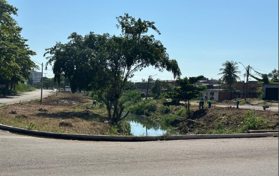 ZÉ PAROCA: Vereador celebra limpeza no Canal dos Tanques no São João Bosco