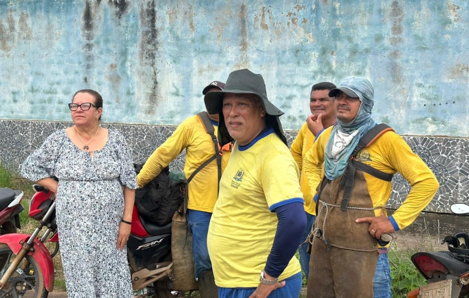 ELLIS REGINA: Vereadora fiscaliza serviços de limpeza e condena abandono de obra de UBS