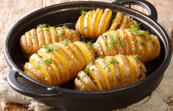 SAI DO BÁSICO: Um jeito diferente de preparar batata para ser elogiada por toda a família
