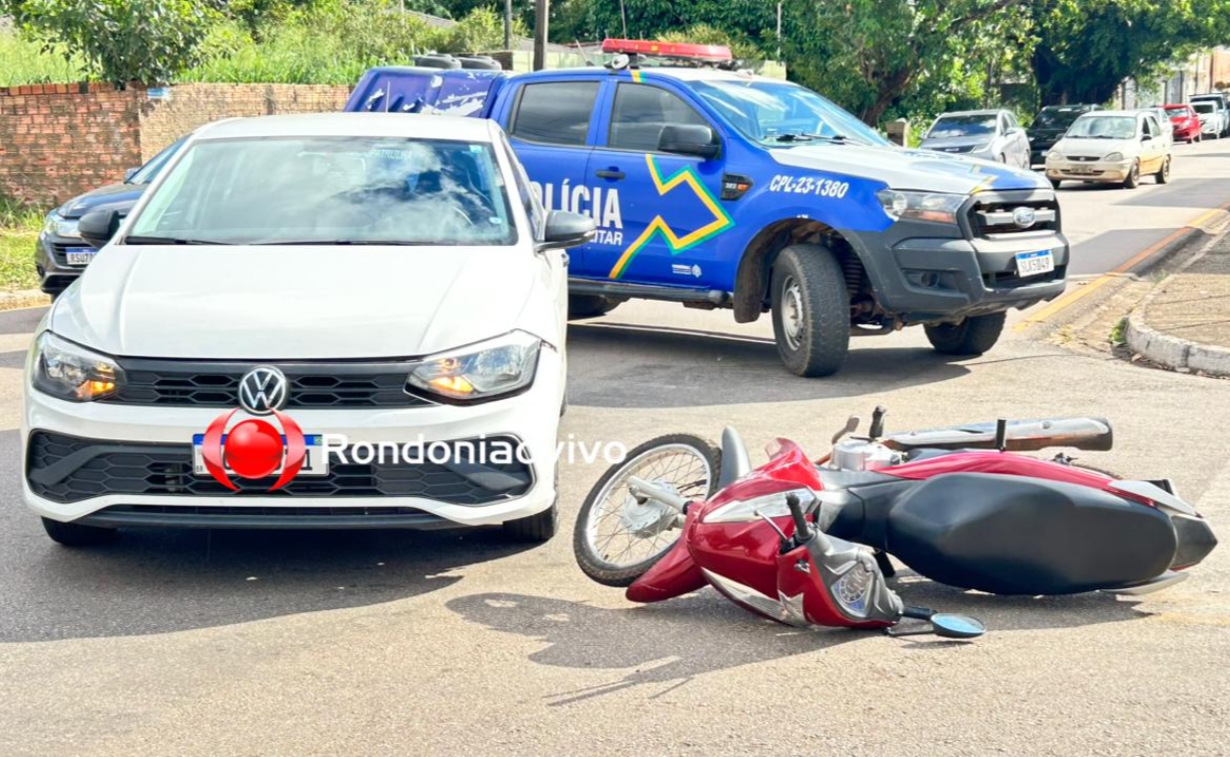 URGENTE: Mulher em moto sofre ferimentos após acidente na Pinheiro Machado
