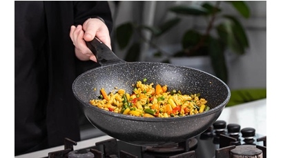 PRÁTICO: Cansei de lavar louças e agora só faço esse macarrão de uma panela só