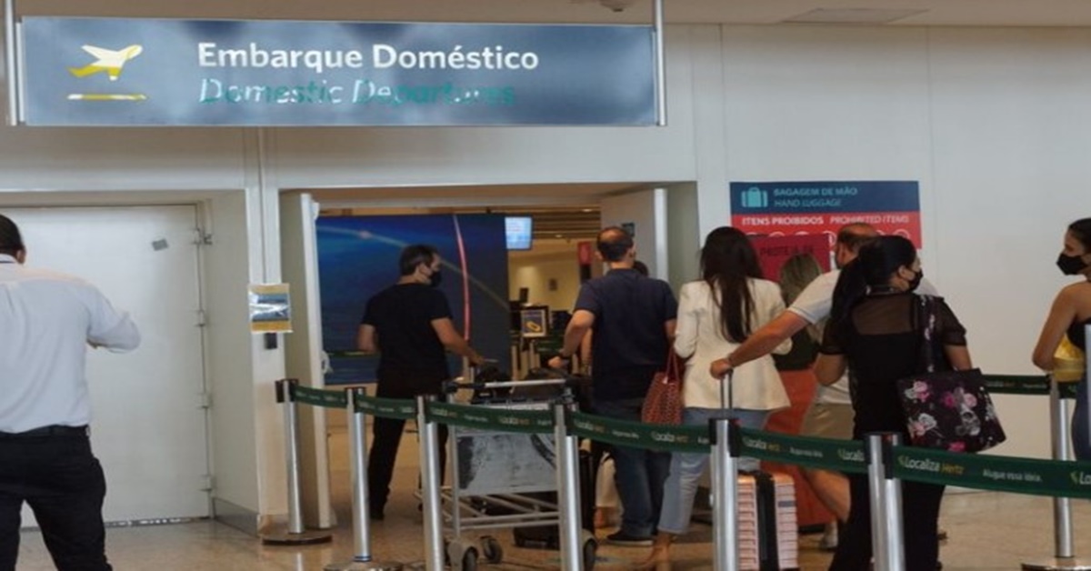 NORMALIZANDO: Feriadão deve ter 2 milhões de viajantes nos aeroportos