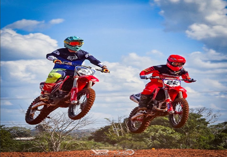 ESPIGÃO D'OESTE: Estadual de Motocross acontece no interior do estado