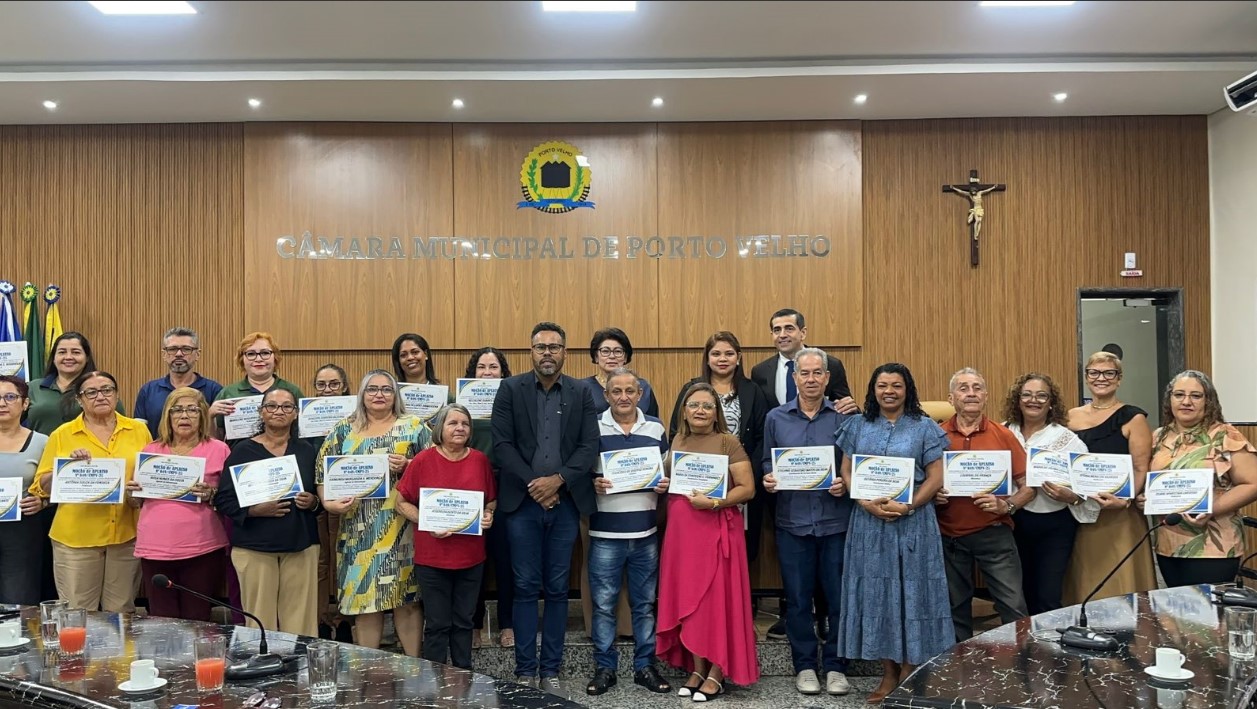 DR. SANTANA: Vereador homenageia Escola Santa Marcelina com Moção de Aplausos