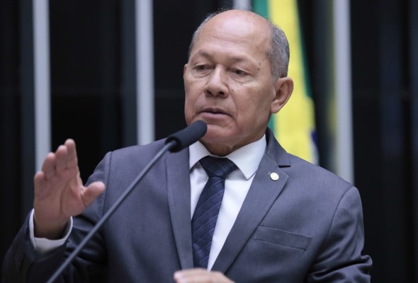 CHRISÓSTOMO: Deputado aponta desaprovação do governo federal segundo pesquisa