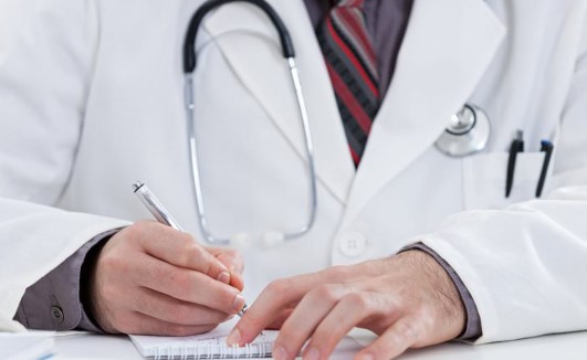 SAÚDE: Jaru convoca cinco médicos aprovados em processo seletivo