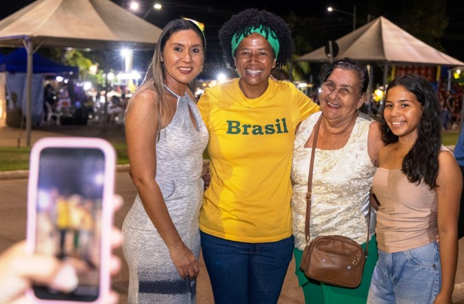 SÍLVIA CRISTINA: Candidata reúne mulheres em evento na capital