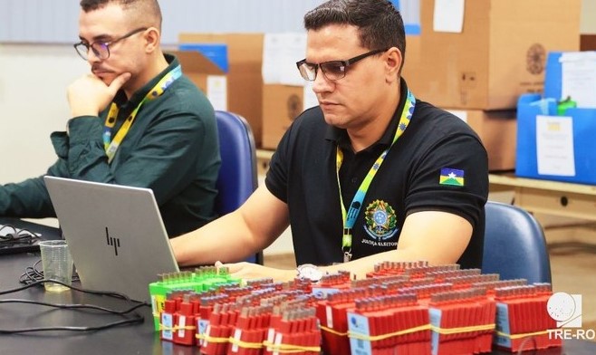 ELEIÇÕES: Urnas eletrônicas entram na fase final de preparação em Rondônia