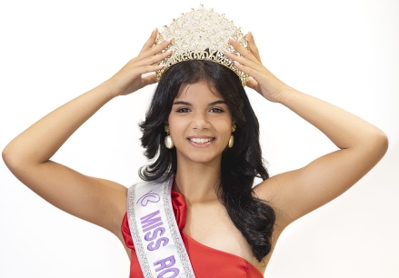 REPRESENTANDO: Modelo Felicittá Ana Gabrielly participa do Miss Brasil Petite Teen 2026