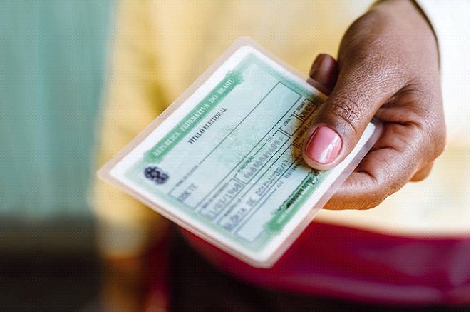 VAI VIAJAR?: Saiba como solicitar o voto em trânsito; confira como fazer