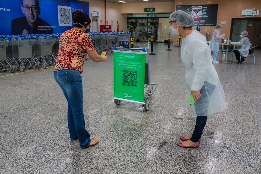 INFORMAÇÕES: Passageiros são identificados por QRCode no Aeroporto da capital