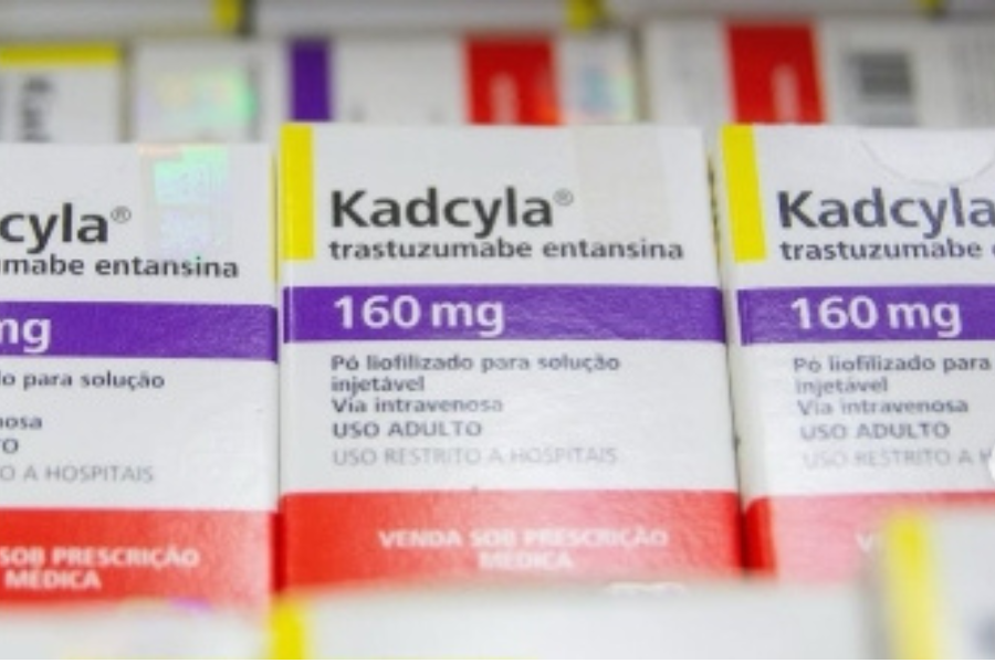 TRATAMENTO ONCOLÓGICO: Brasil recebe lote de medicamento para tratar câncer de mama no SUS