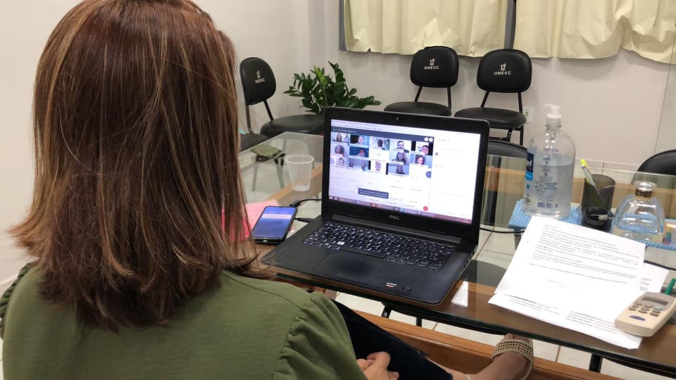 FACULDADE: Unesc recebe alunos do ensino médio em um tour virtual pela instituição