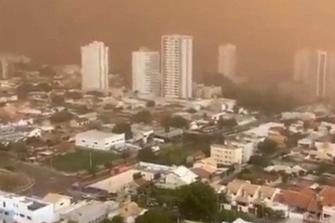 TERROR: Tempestade de areia escurece o céu do Mato Grosso do Sul e deixa desaparecidos