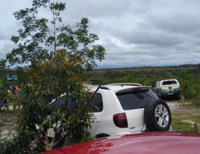 ESTRANHO: Homem aciona a polícia e acaba preso, suspeito de ter matado o irmão