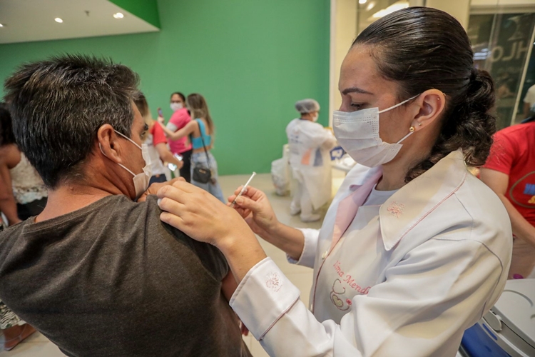 AVANÇO: Mais de 425 mil doses de vacina já foram aplicadas em Porto Velho