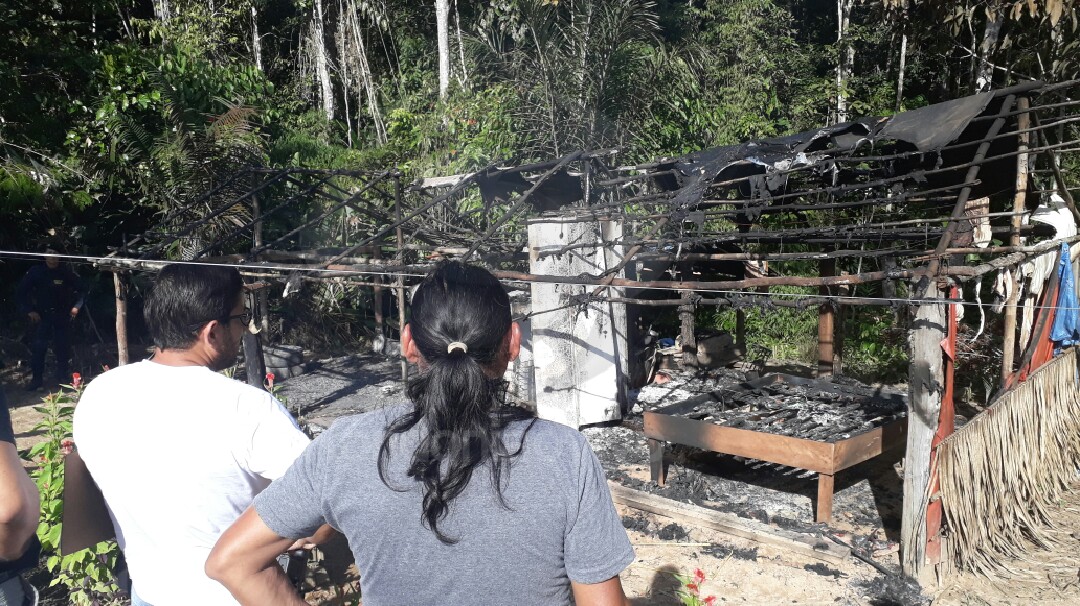 BÁRBARO: Casal é morto com tiros na cabeça e tem corpos queimados