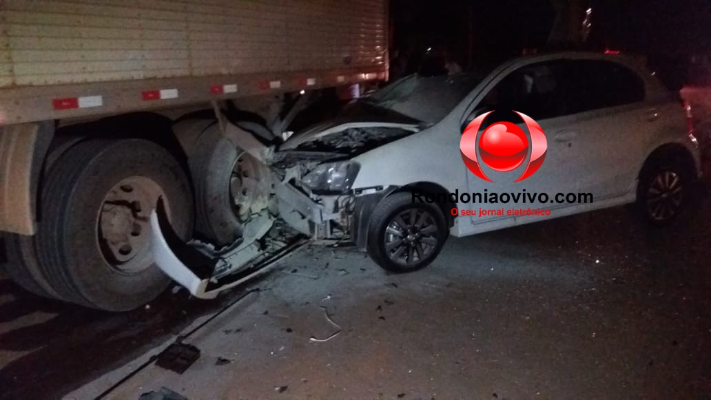 GRAVÍSSIMO: Carro pega fogo e deixa motorista ferido após colisão entre três veículos na BR-364