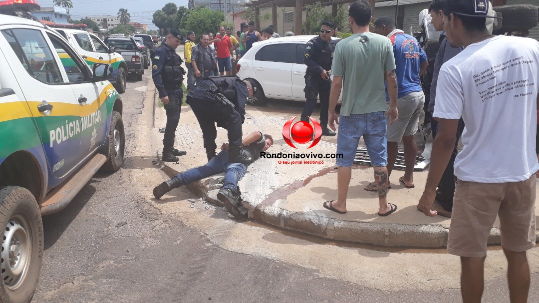 URGENTE - AO VIVO:  Dupla rouba carro de motorista de aplicativo e causa grave acidente