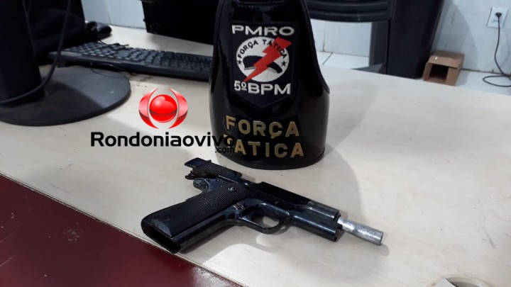 USO RESTRITO: PM intercepta suspeito que ia vender pistola na zona Sul