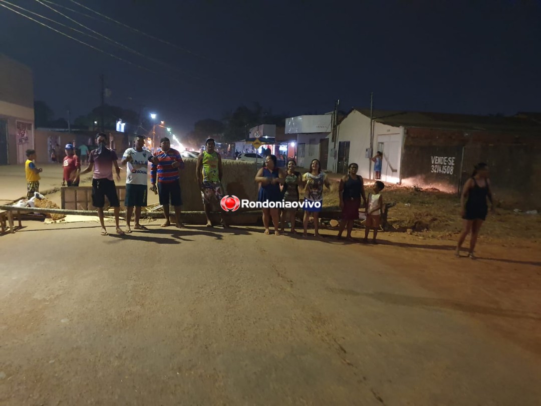 PROTESTO: Moradores interditam avenidas da zona Leste e cobram asfaltamento