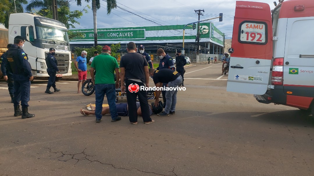 ASSISTA: Acidente na Jorge Teixeira deixa motociclista com fratura no braço