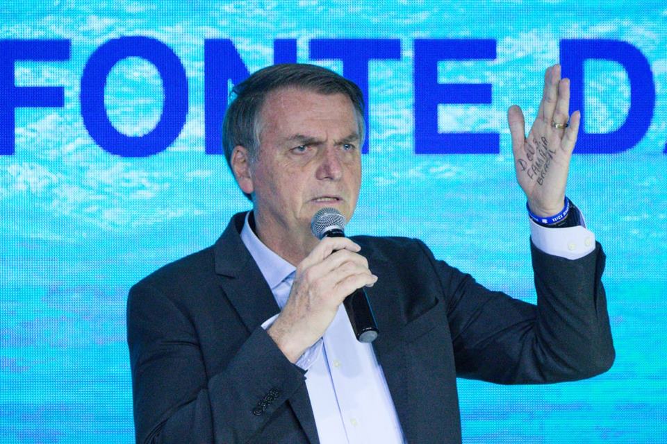 CONFRONTO: “Governadores do Nordeste querem a divisão do país”, diz Bolsonaro