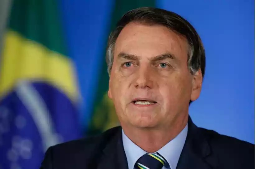 NOVA DATA: Bolsonaro anuncia adiamento do Exame Nacional do Ensino Médio