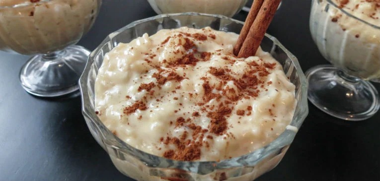 PRÁTICO: Delicioso arroz doce com leite condensado super cremoso