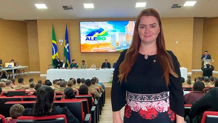 SUCESSO: Advogada Aline Silva será destaque na Revista Jovem Empreendedor