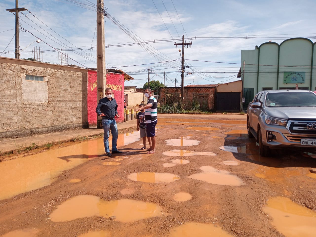 VEREADOR: Paulo Tico percorre zona leste para ver a situação enfrentadas pelos moradores