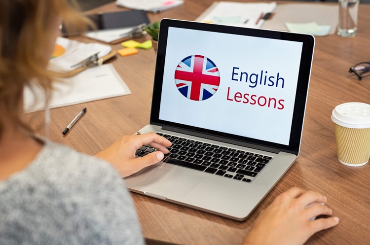 NECESSIDADE: Inglês é fundamental para quem busca transição profissional