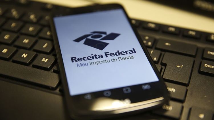 CONTRIBUINTES: Receita libera consulta ao último lote de restituição do IR 2021