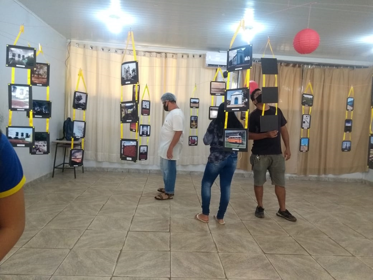 FOTOS: Alunos da escola Juscelino Kubistchek de PVH fazem exposição