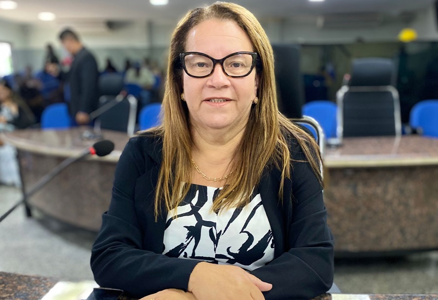 MUNICIPAIS: Lei de Ellis Regina autoriza treinamento de primeiros socorros em escolas 